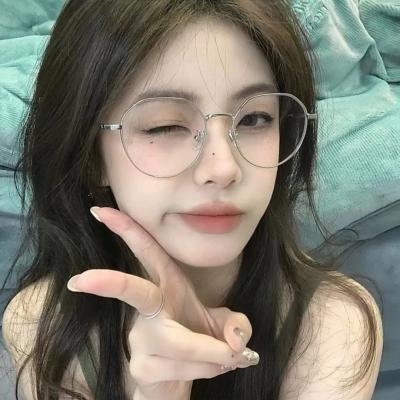 布劳涅森林的女人们 封面